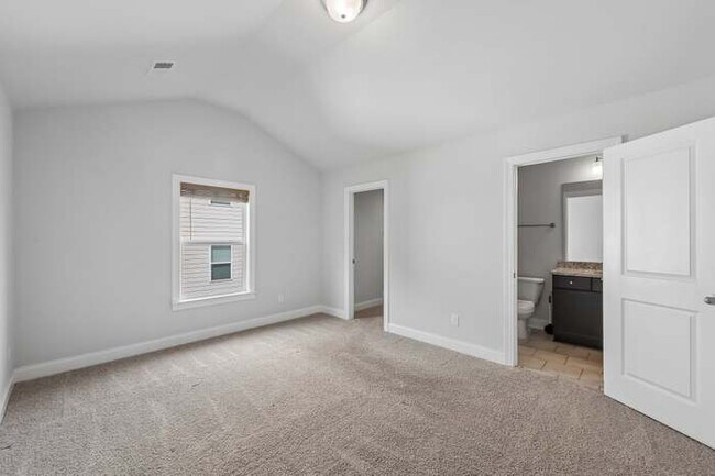 Building Photo - Loganville