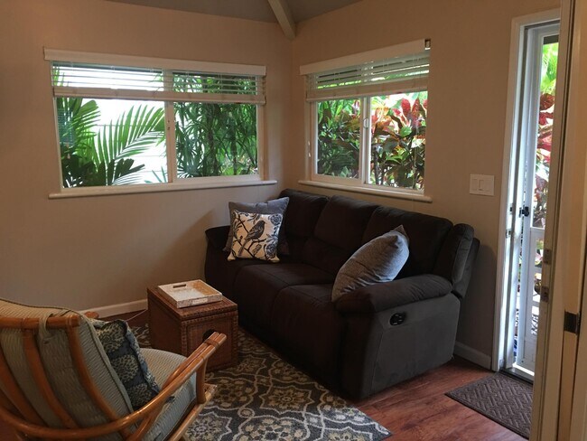 Building Photo - 120 Kanani Rd