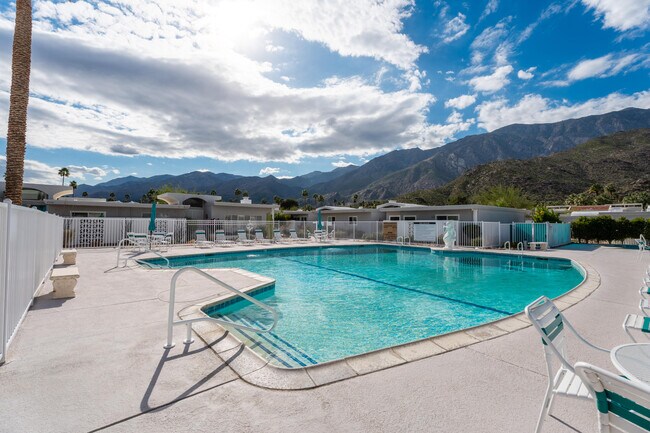 Building Photo - 2518 S Sierra Madre