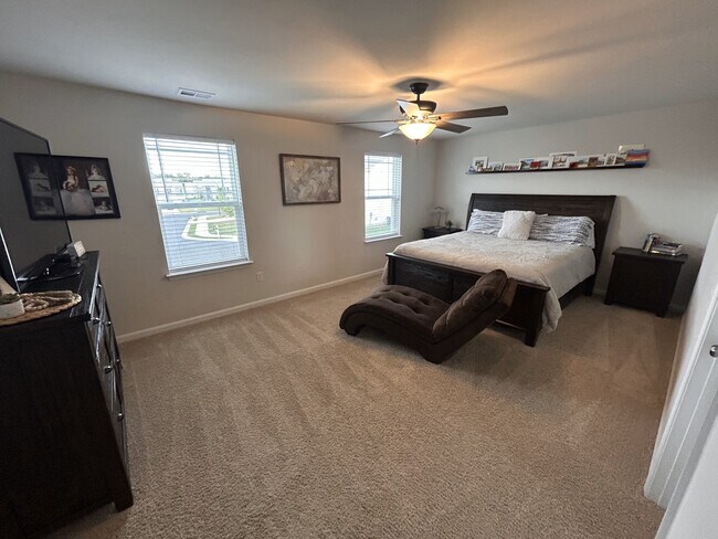 Building Photo - 43 Sedge Wren Way