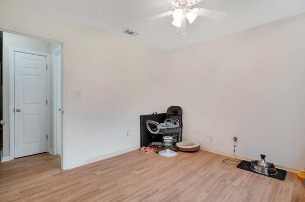 Building Photo - 4321 Snoopy Ln