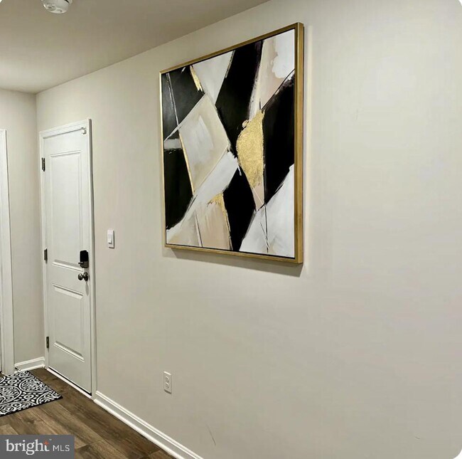 Building Photo - 5088 Silver Oak Dr