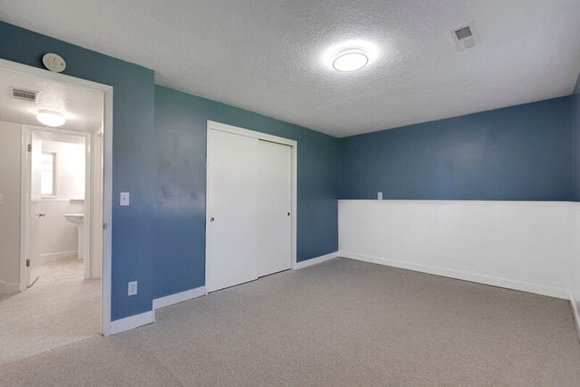 Building Photo - 3333 SE 167th Ave