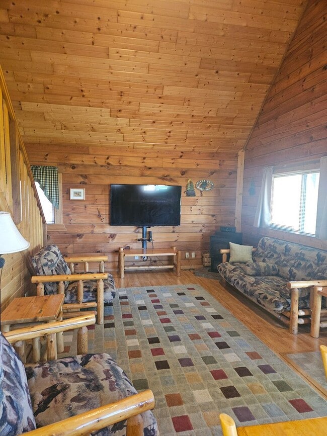 Building Photo - 2 Bed / 2 Bath Fully Furnished Cabin House in Warrens, WI!