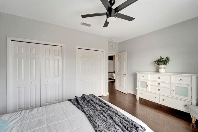 Building Photo - 8436 Miramar Way