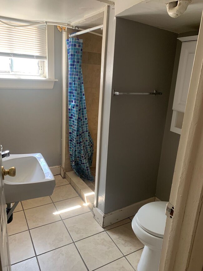 Building Photo - 1857 11th Ave