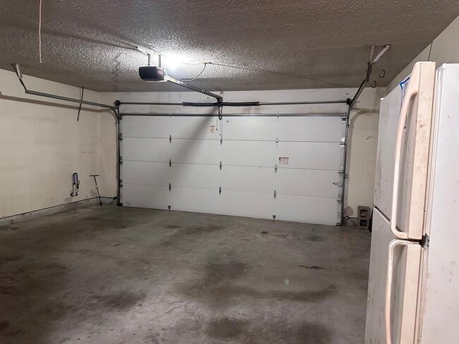 Building Photo - 110 Puna Ln