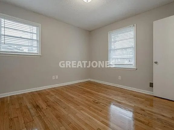 Building Photo - 321 Briercliff Dr