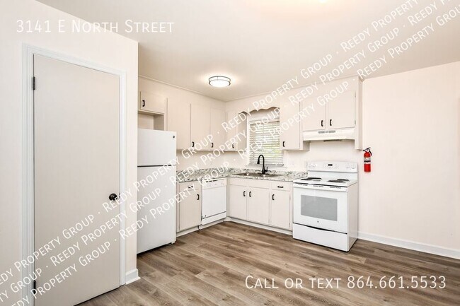 Building Photo - 3141 E North St