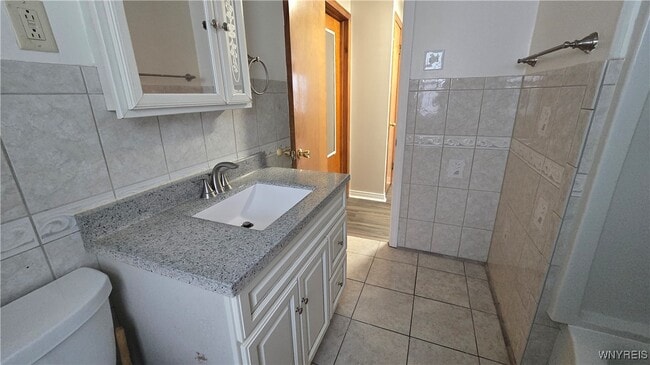 Building Photo - 1499 Wehrle Dr