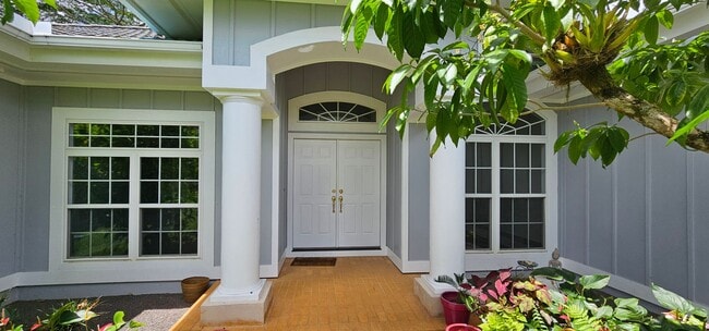 Building Photo - 4 Bedroom 3 Bath Home in Waioli Gardens
