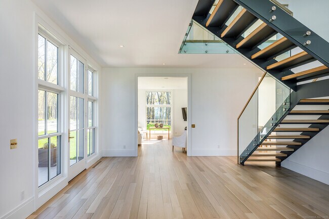 Building Photo - 36 Yuza Mini Ln