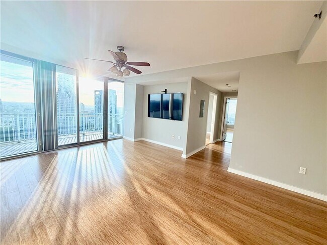 Building Photo - 3338 Peachtree Rd NE