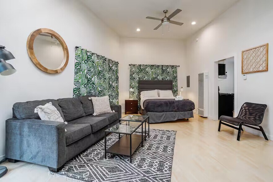 Building Photo - 1806 Washington Way