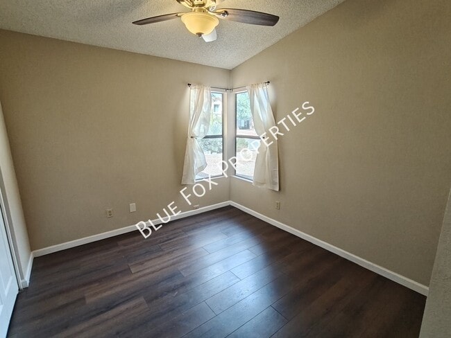 Building Photo - 5189 W Aquamarine St