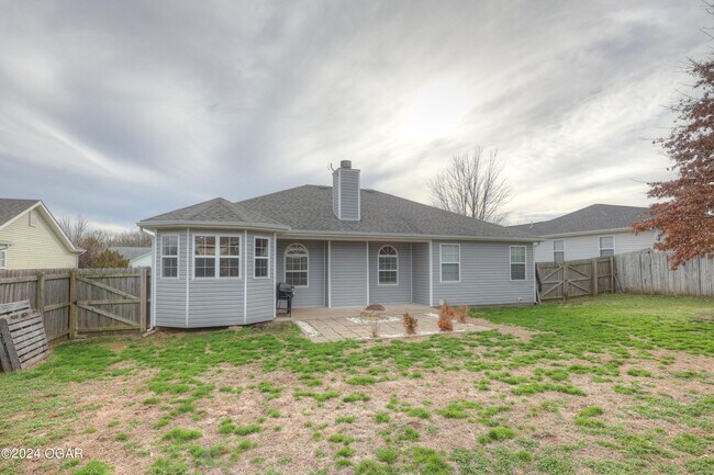 Building Photo - 4231 W 28th St