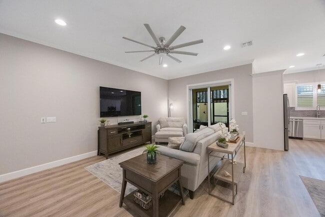 Building Photo - 789 Grand Cypress Ln