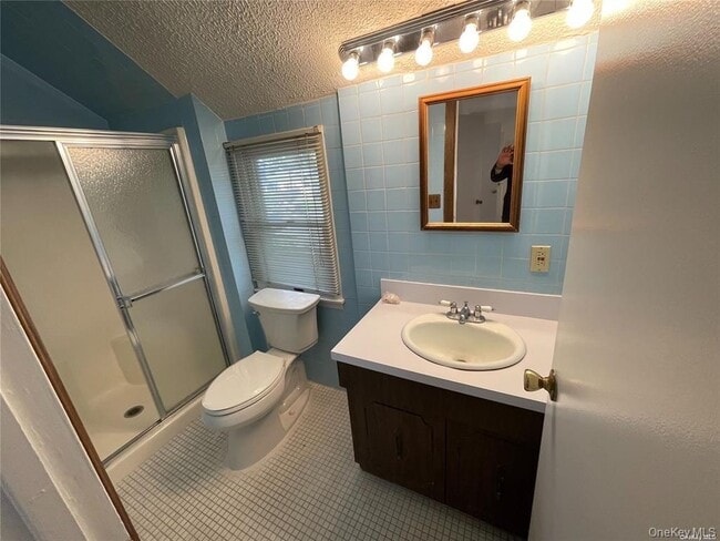 Building Photo - 217 Greeley Ave