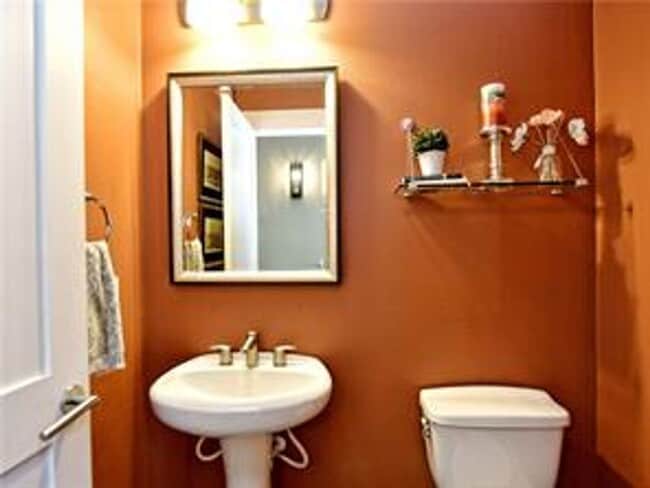 Building Photo - 804 E 47th St