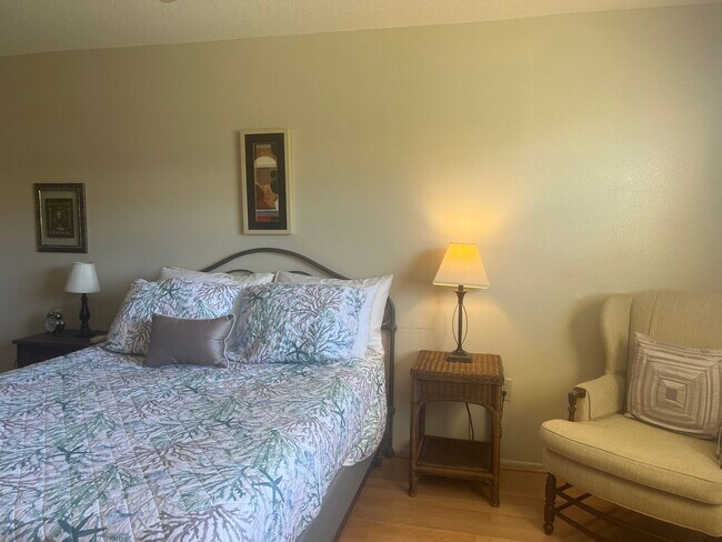 Building Photo - 2BR/2BA Condo in Mission Lakes