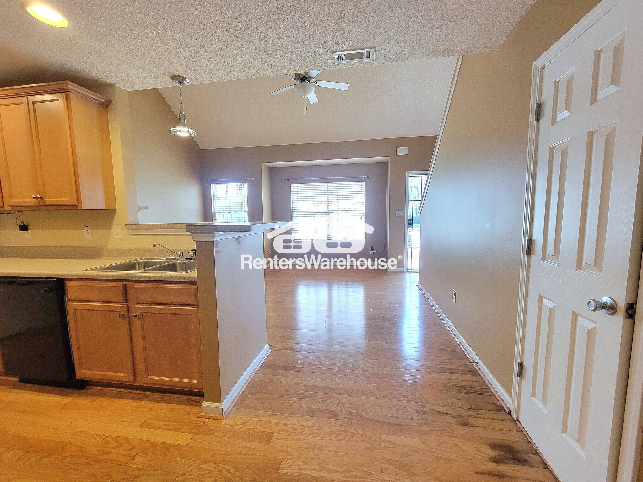 Building Photo - 8160 Oakley Cir