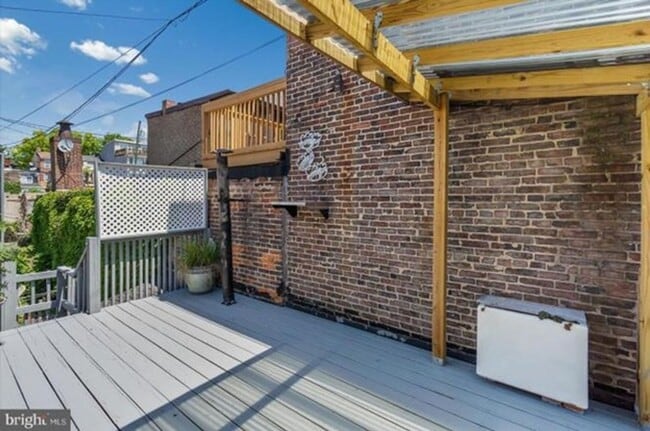 Building Photo - Enchanting Fells Point SFH 2bd/1.5ba w/ CAC, Modern Features, W/D and more! Available 3/1