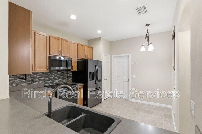 Building Photo - 11840 13th Way N