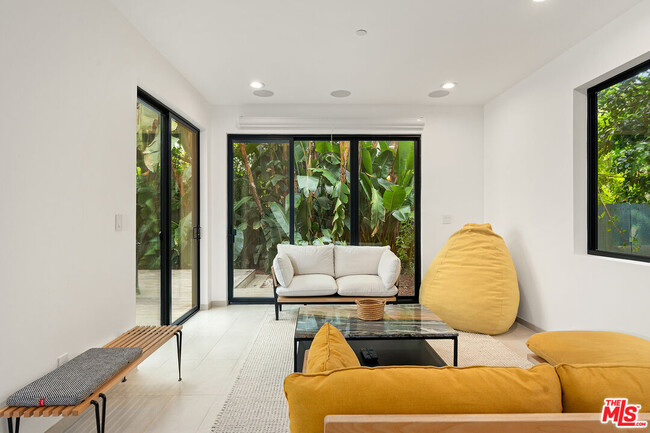 Building Photo - 4118 Higuera St