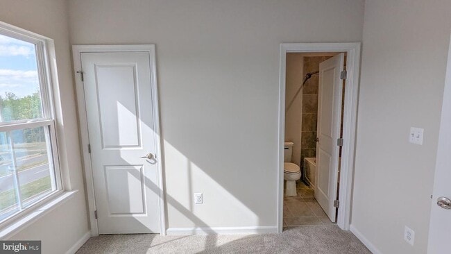 Building Photo - 9376 Tanfield Dr