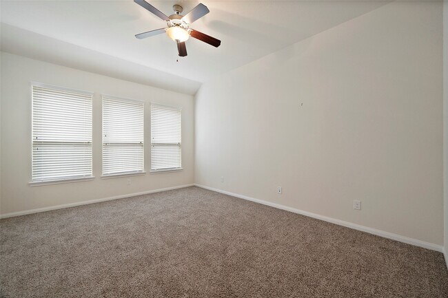 Building Photo - 1403 Holly Chase Dr
