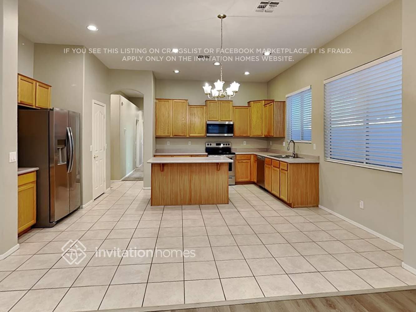 Building Photo - 2995 E Santa Rosa Dr