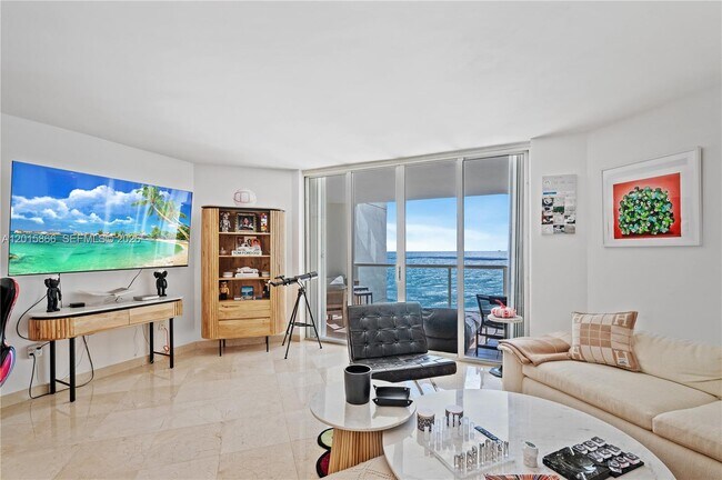 Building Photo - 8925 Collins Ave