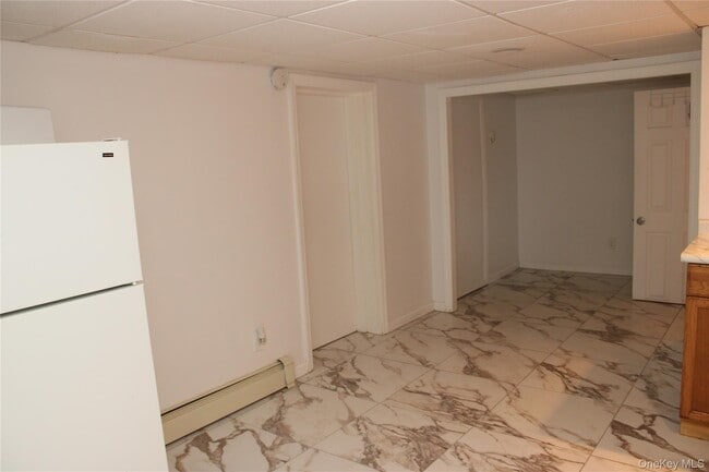 Building Photo - 16 Shelley Pl