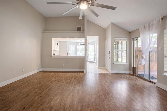 Building Photo - 8900 Pocono Cove