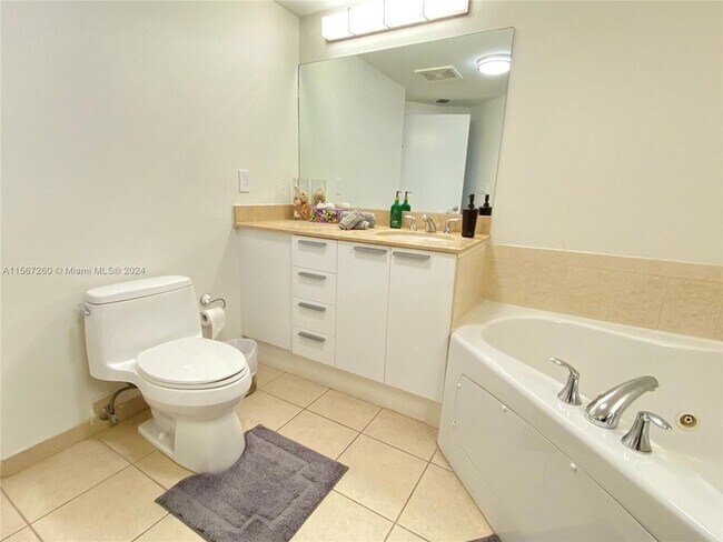 Building Photo - 16699 Collins Ave