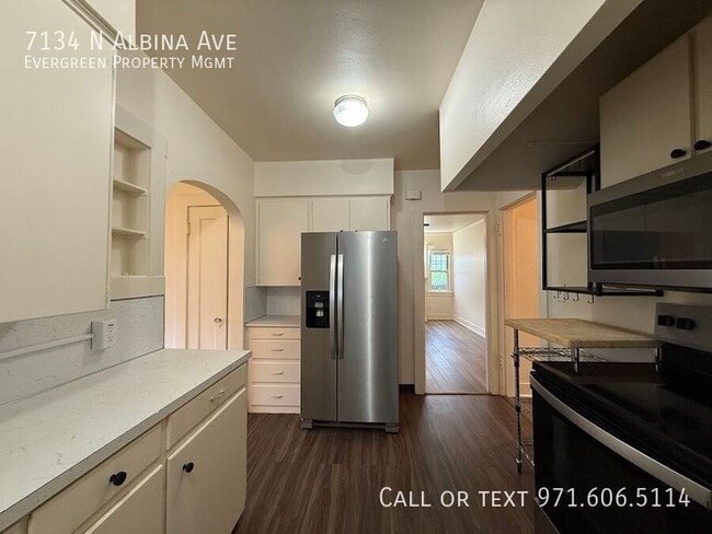 Building Photo - 7134 N Albina Ave