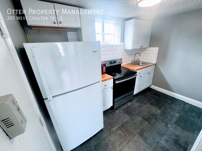 Building Photo - 300 W Coulter St