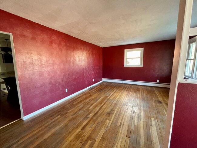 Building Photo - 705 N McKinley Ave