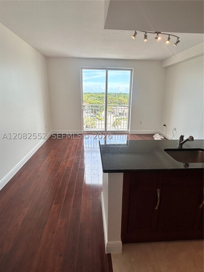 Building Photo - 7275 SW 90th St