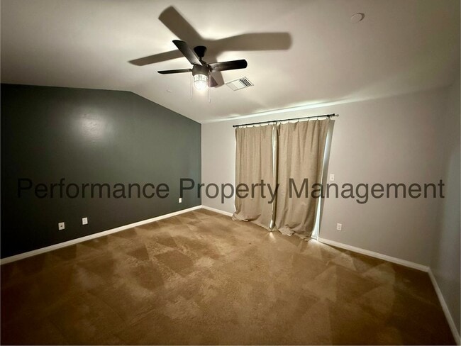 Building Photo - Stunning 5 Bed/3 Bath SW Bakersfield Home w/ RBP & $0 Deposit Option