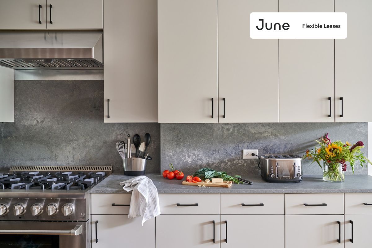 Building Photo - Charming ROOM at The Apollo House