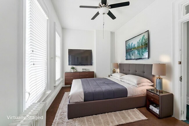 Building Photo - Huge Brick House in Victorian Village/Short North, Beautiful Woodwork 3 Car Garage and Swimming pool