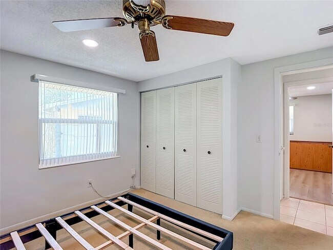 Building Photo - 7916 Woodgrove Cir