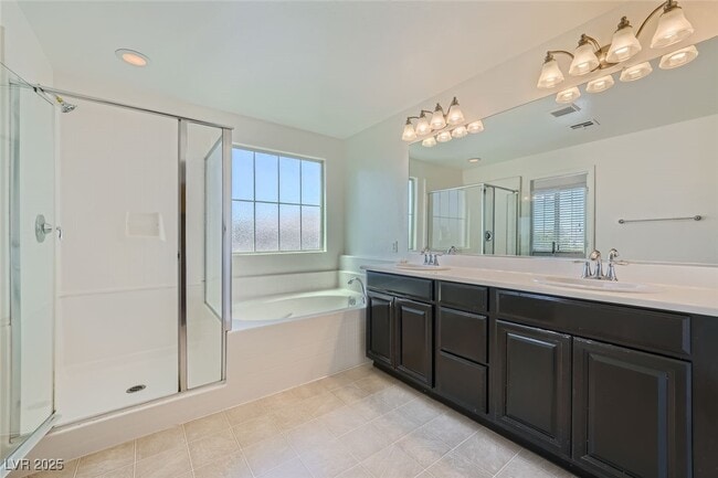 Building Photo - 7704 Twirling Yarn Ct