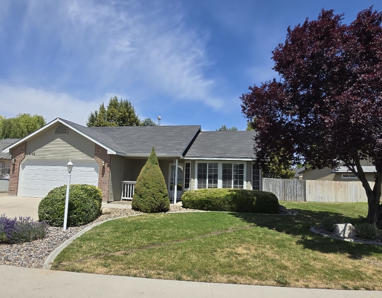 Building Photo - 8120 E Brandts Creek Way