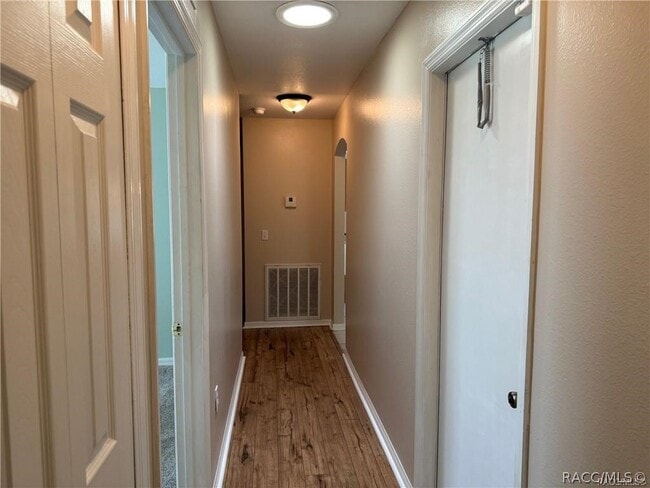 Building Photo - 3 Lindwood Ct