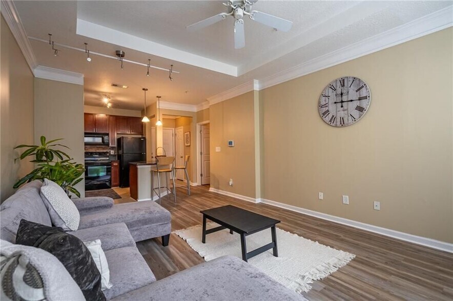 Building Photo - 400 17th St NW