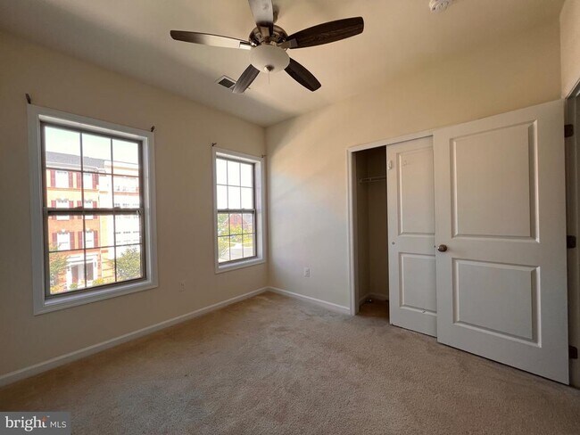 Building Photo - 23480 Logans Ridge Terrace