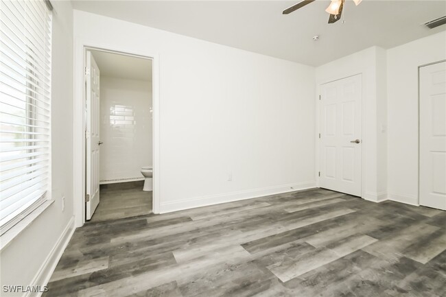 Primary Photo - 5670 Postma St