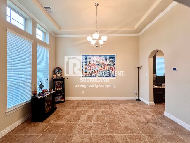 Building Photo - Stunning 5-Bedroom, 4.5-Bath Home for Rent in Richmond, TX
